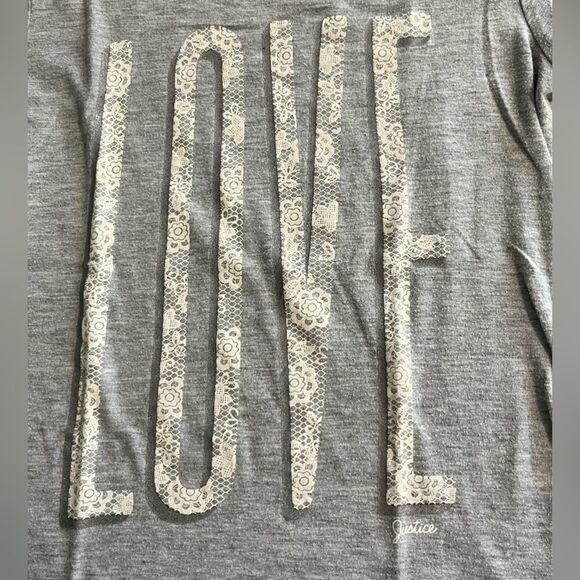 🌴 Justice LOVE written in lace Graphic Tee Girls 8 Grey - Picture 4 of 7